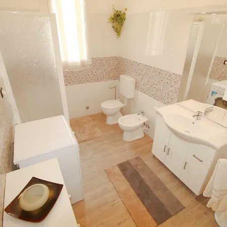 Apartment Maison Des Fleurs Taggia